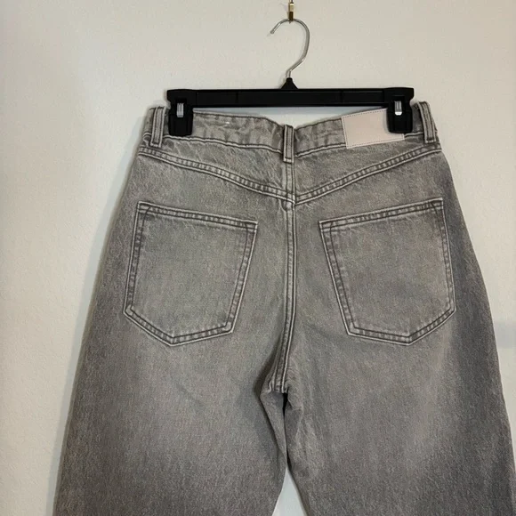 Zara High-Waisted Straight Leg Jeans - Grey Wash - Women’s Size 6 - Picture 5 of 9